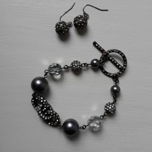 Bracelet and earrings set